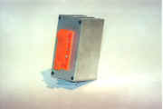 Elektronischer Kartenhalter aus Aluminium