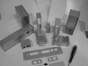 Elektronischer Kartenhalter aus Aluminium